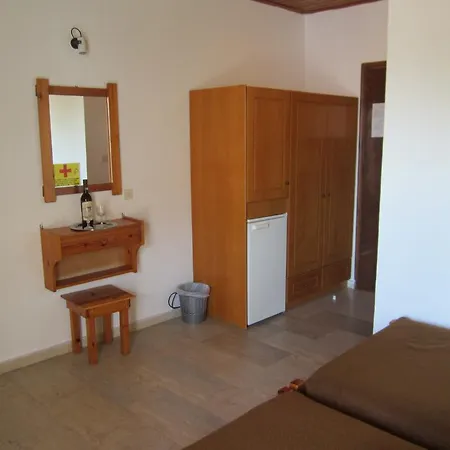 Island Tahiti Hotel 2*