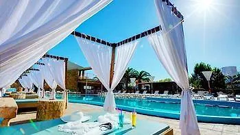 Island Tahiti Hotel 2*
